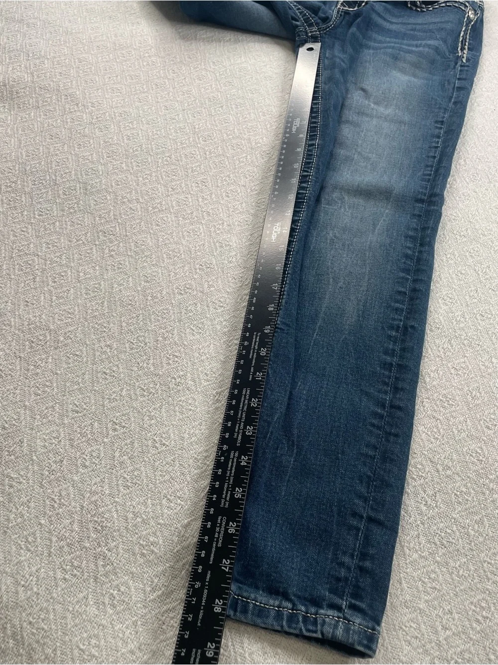 Miss Me Medium Blue Straight Jeans ~ Size 28 ~ Dress up your jeans* Bling